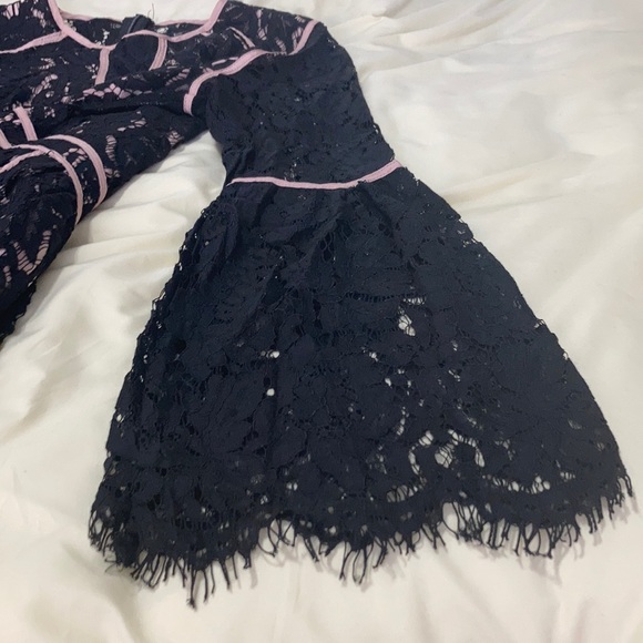 Black lace blouse - Picture 3 of 5